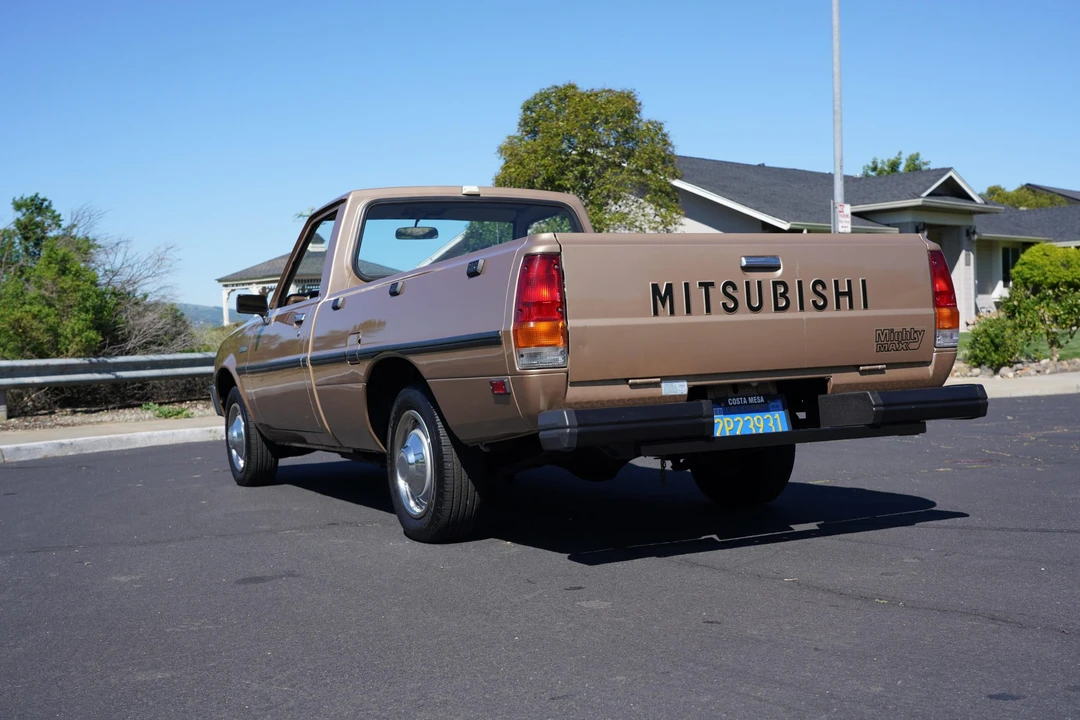 1985 Mitsubishi Triton 2nd Gen - Image 23 of 31