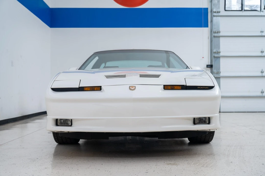 1989 Pontiac Firebird Trans Am 3rd Gen - Image 11 of 31