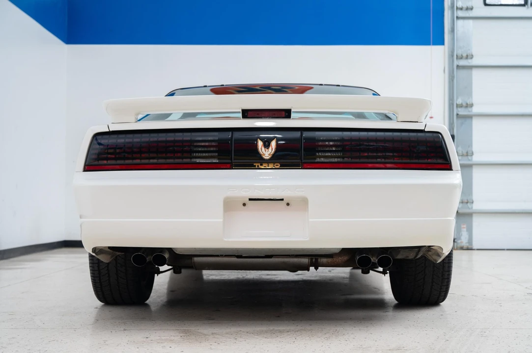 1989 Pontiac Firebird Trans Am 3rd Gen - Image 22 of 31