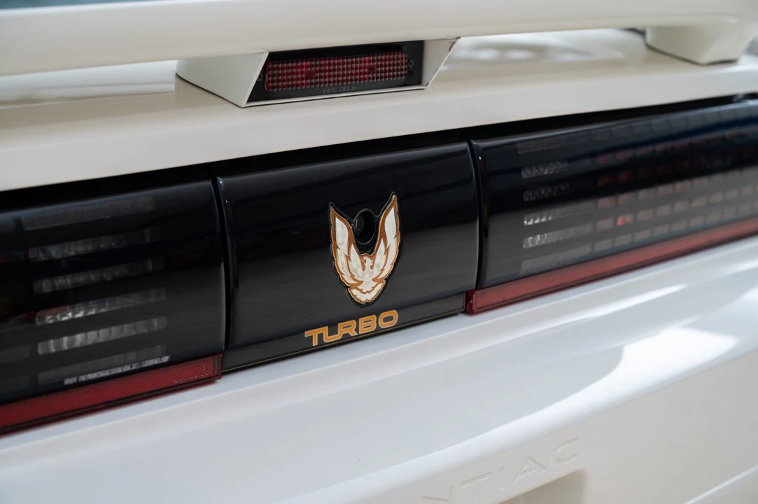 1989 Pontiac Firebird Trans Am 3rd Gen - Image 27 of 31