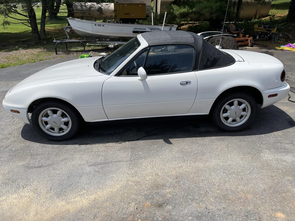 1990 Mazda NA MX-5 Miata - Image 5 of 31