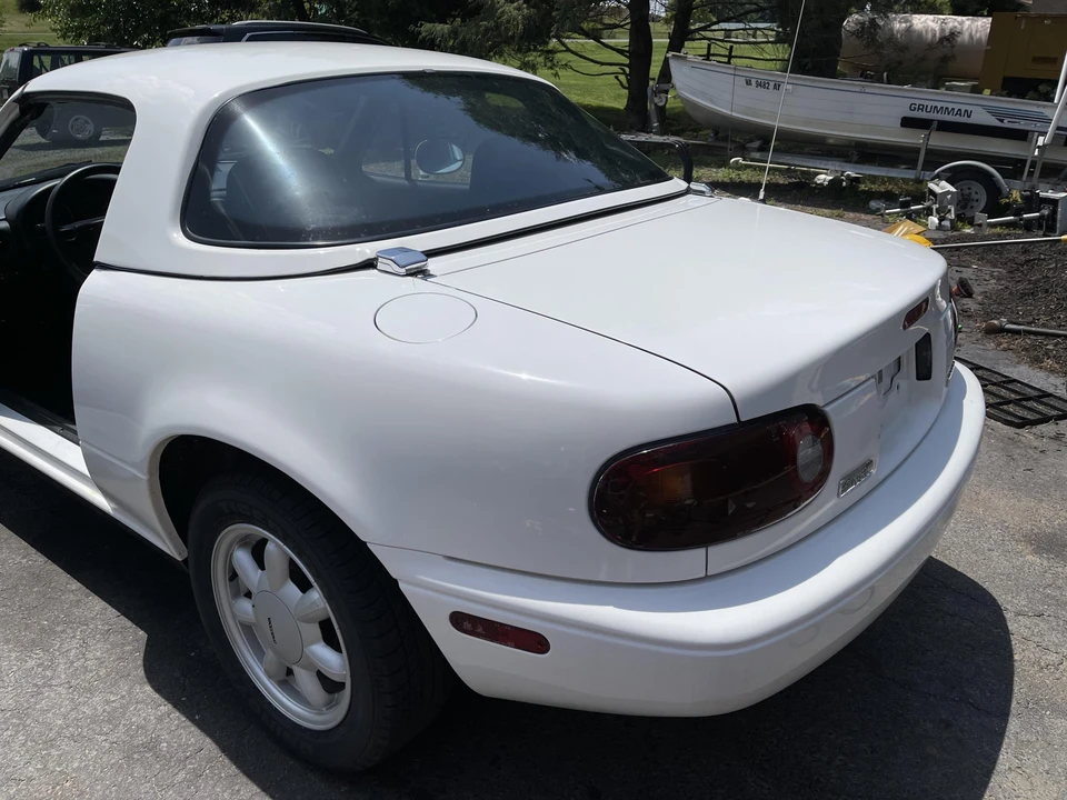 1990 Mazda NA MX-5 Miata - Image 27 of 31