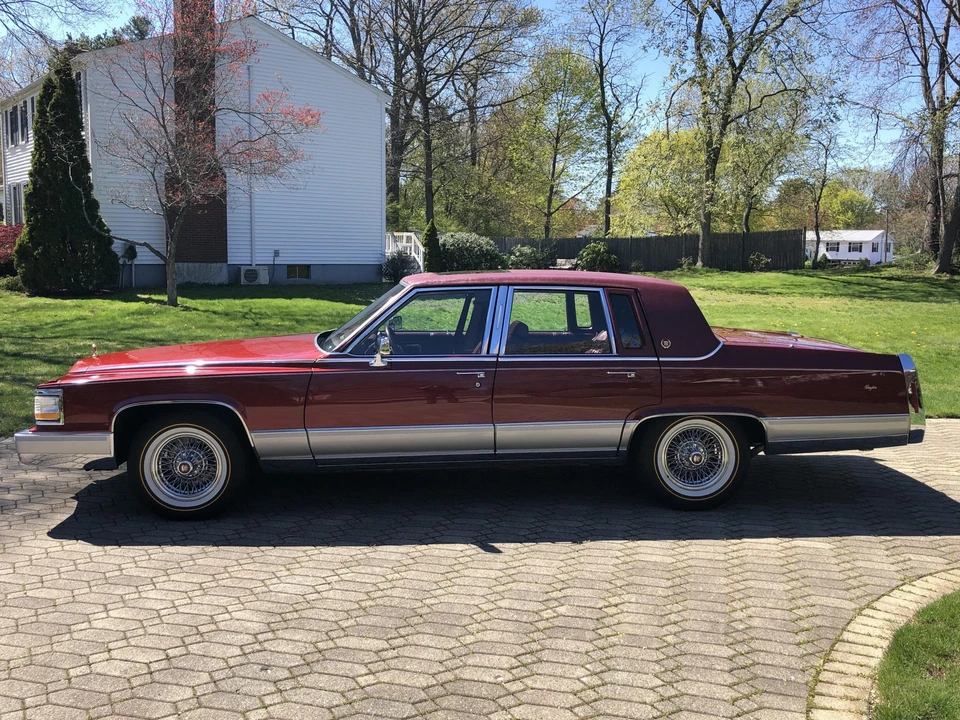 1992 Cadillac Brougham - Image 6 of 31