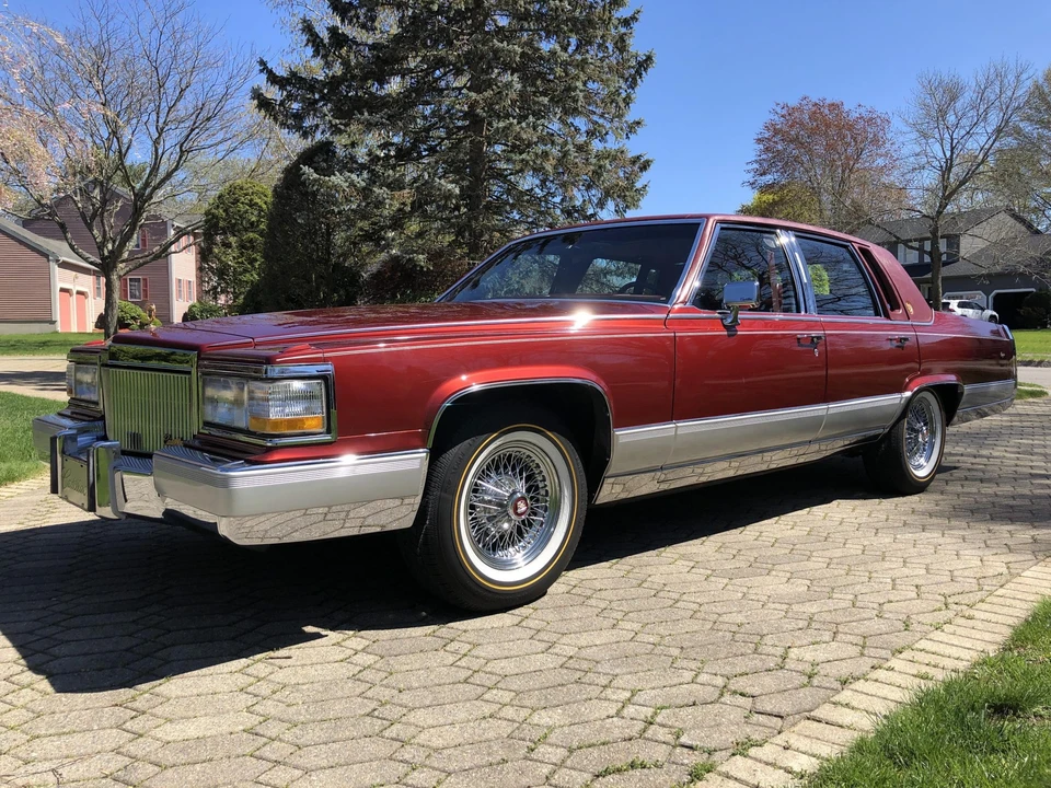 1992 Cadillac Brougham - Image 31 of 31