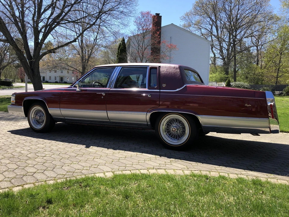1992 Cadillac Brougham - Image 8 of 31
