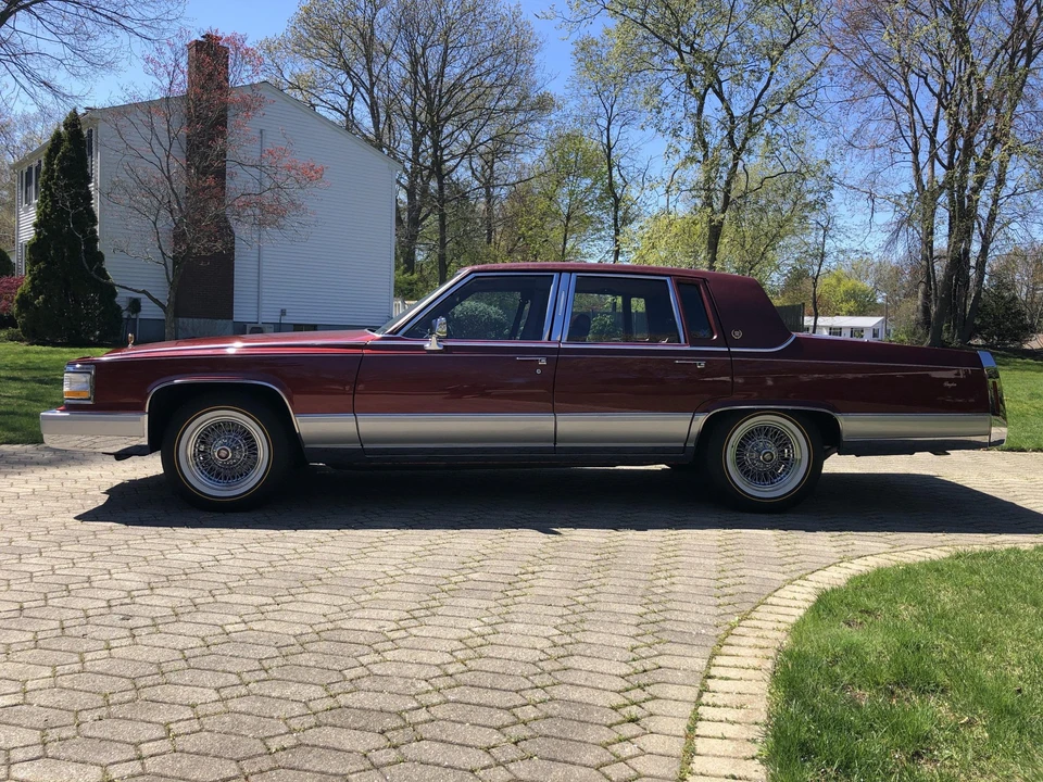 1992 Cadillac Brougham - Image 7 of 31