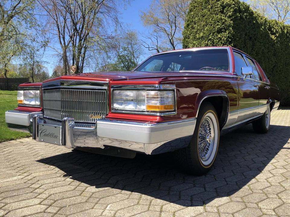 1992 Cadillac Brougham - Image 4 of 31