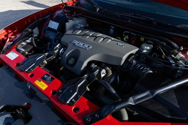 2000 Chevrolet Monte Carlo 6th Gen - Image 7 of 9