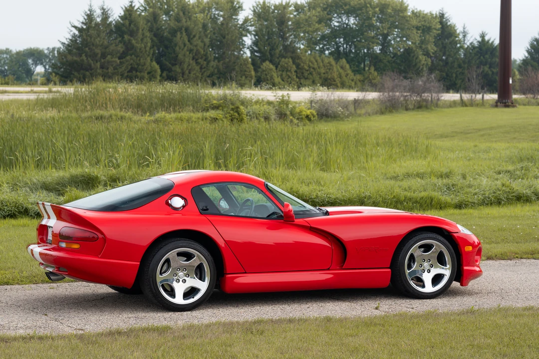 2000 Dodge Viper GTS 2nd Gen - Image 18 of 31