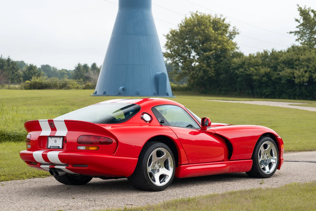 2000 Dodge Viper GTS 2nd Gen - Image 16 of 31