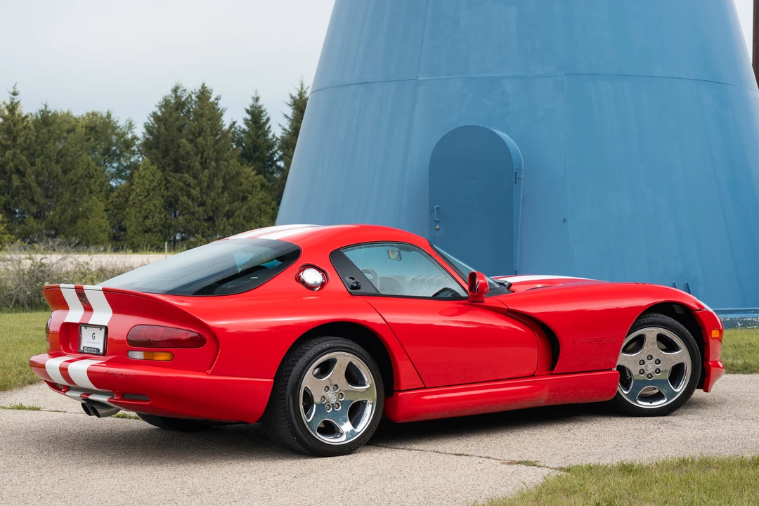 2000 Dodge Viper GTS 2nd Gen - Image 17 of 31