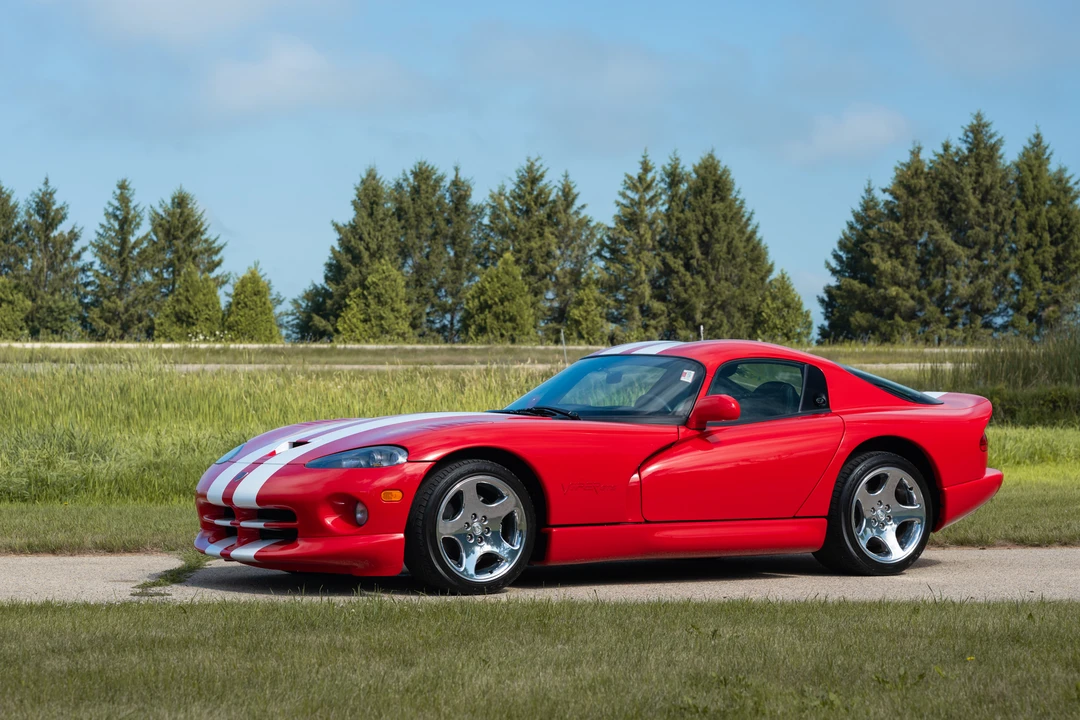 2000 Dodge Viper GTS 2nd Gen - Image 3 of 31