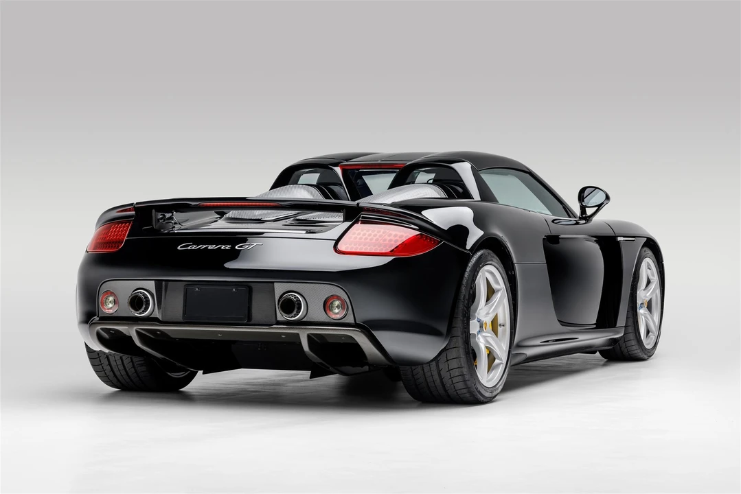 2005 Porsche Carrera GT - Image 13 of 31