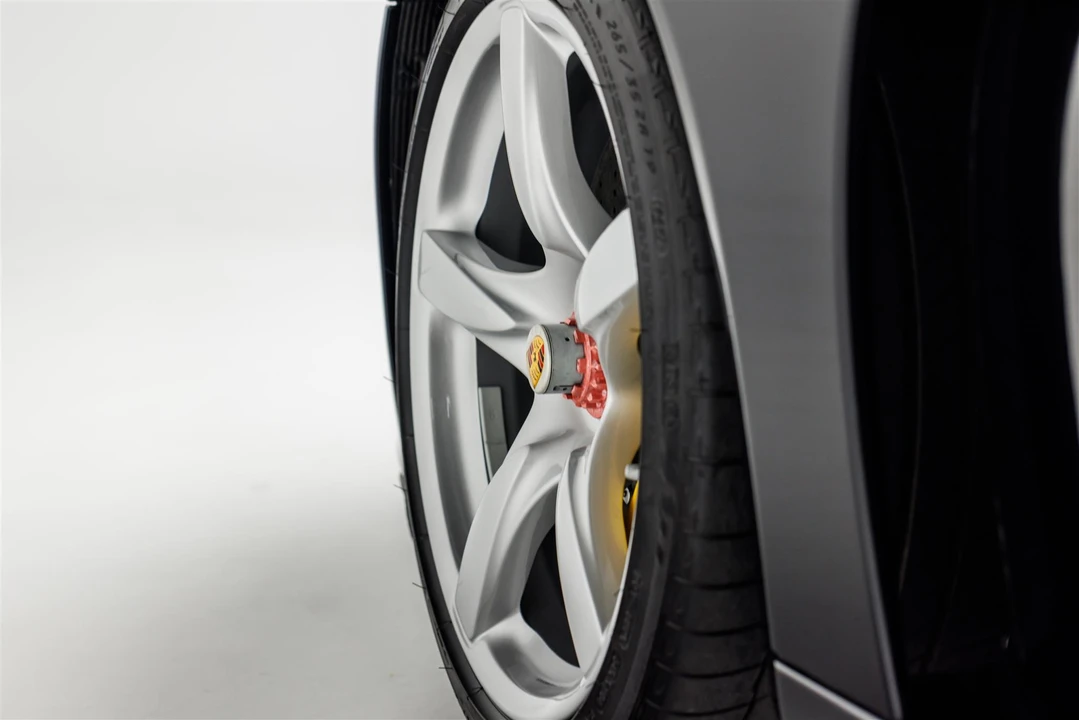 2005 Porsche Carrera GT - Image 30 of 31