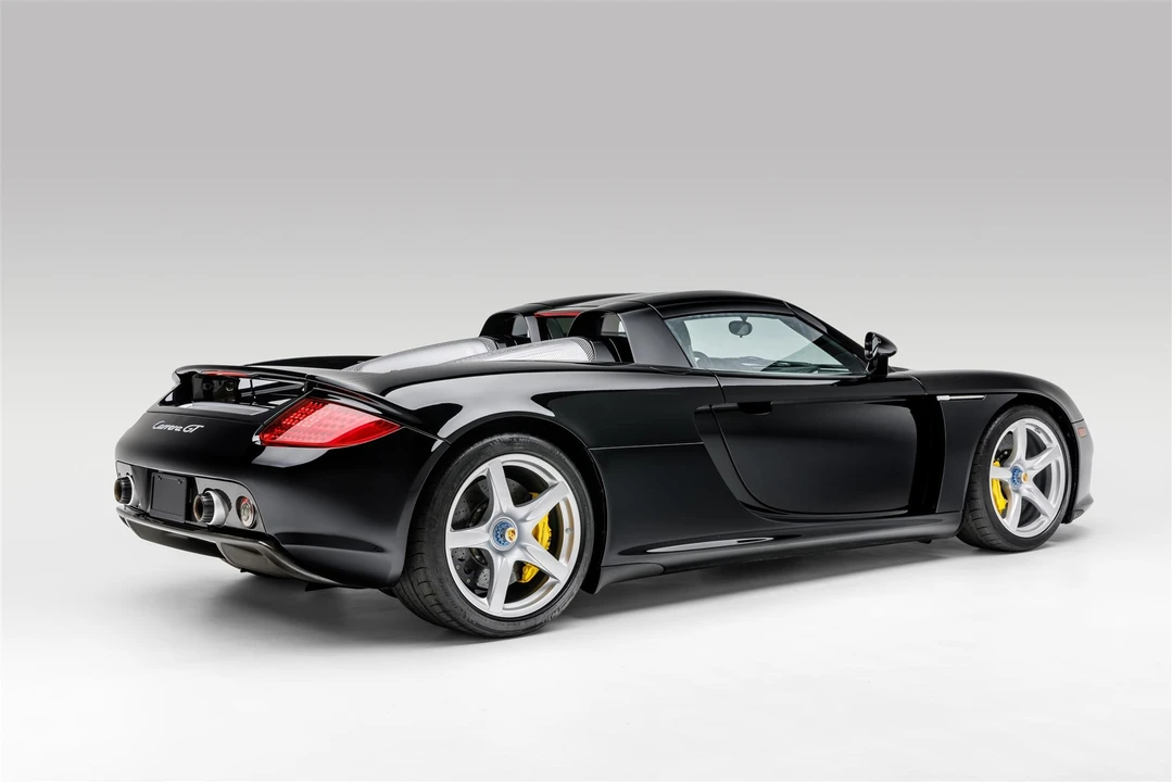 2005 Porsche Carrera GT - Image 15 of 31