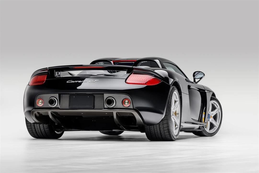 2005 Porsche Carrera GT - Image 17 of 31