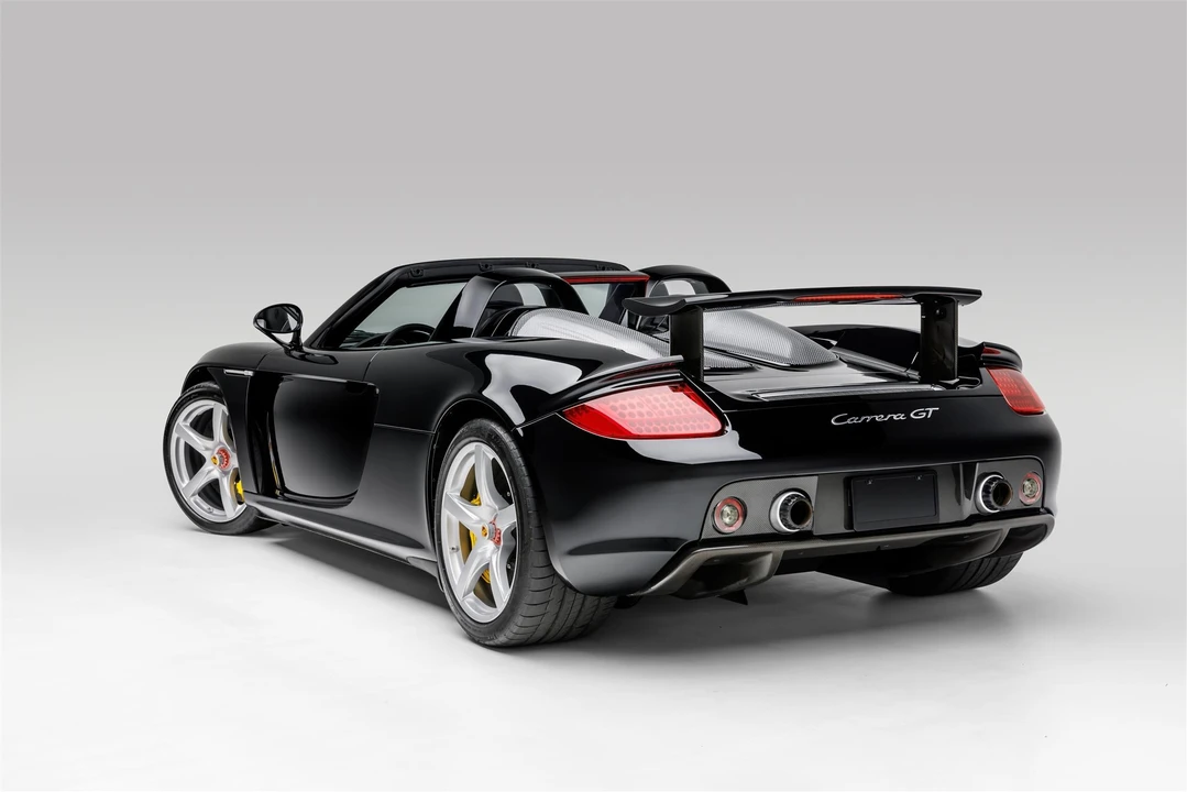 2005 Porsche Carrera GT - Image 10 of 31