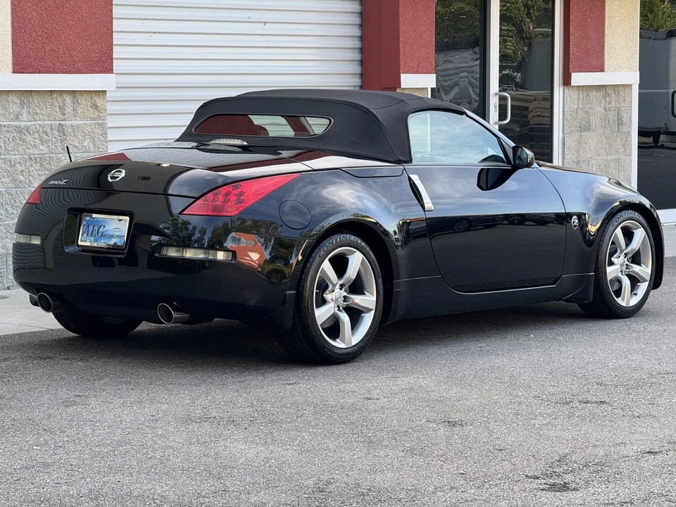 2007 Nissan 350Z 5th Gen - Image 26 of 31