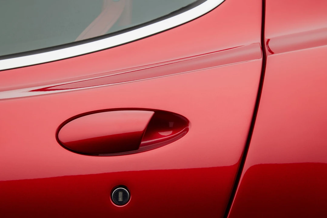 2008 Alfa Romeo 8C Competizione - Image 25 of 31