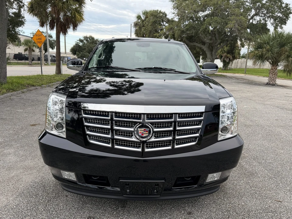 2008 Cadillac Escalade & EXT 3rd Gen - Image 14 of 31