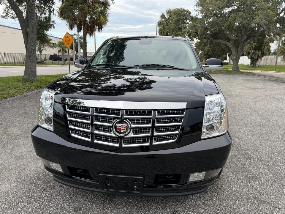 2008 Cadillac Escalade & EXT 3rd Gen - Image 10 of 31