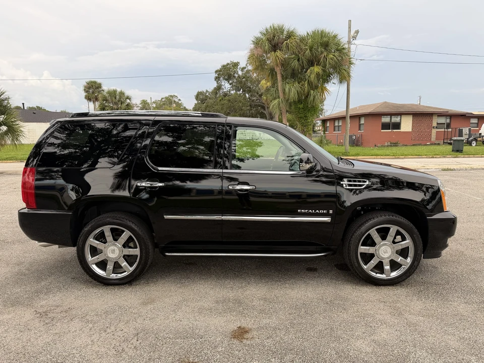 2008 Cadillac Escalade & EXT 3rd Gen - Image 27 of 31