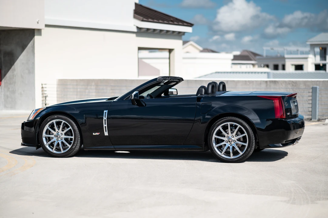 2009 Cadillac XLR-V - Image 31 of 31