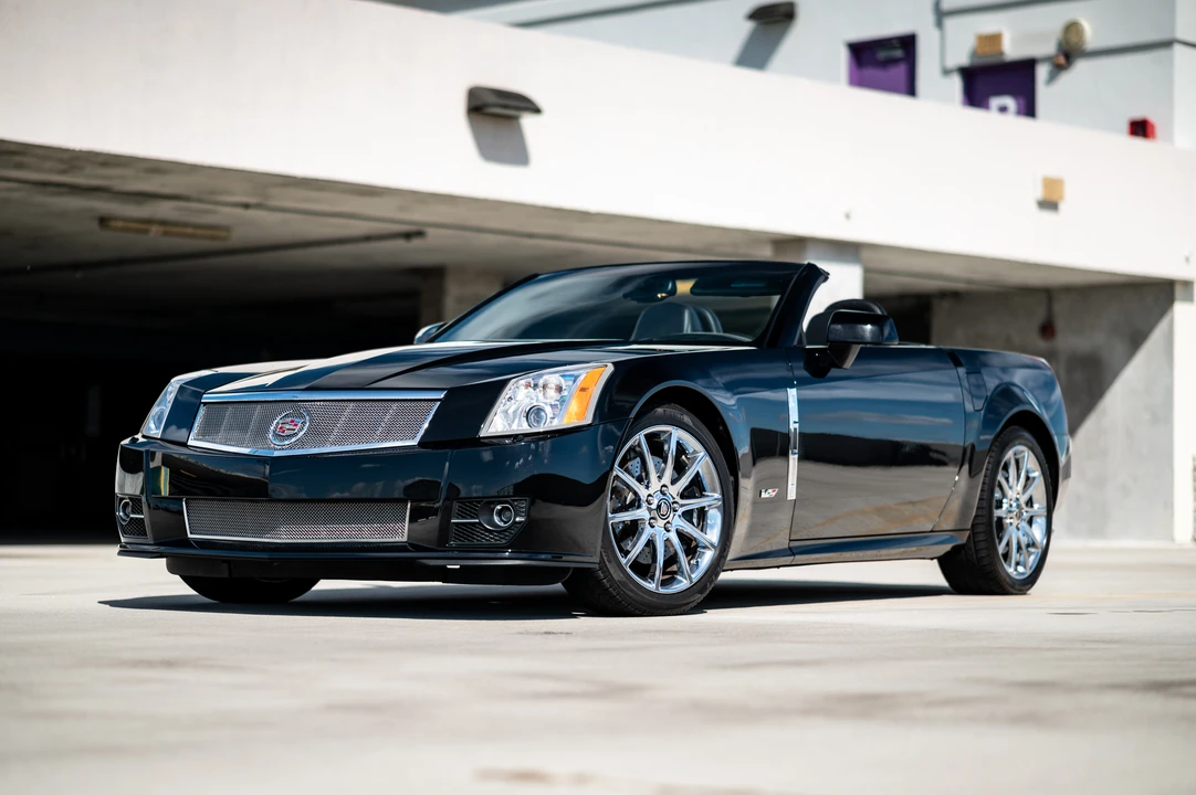 2009 Cadillac XLR-V - Image 26 of 31