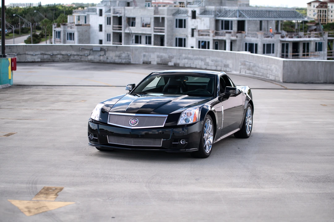 2009 Cadillac XLR-V - Image 3 of 31