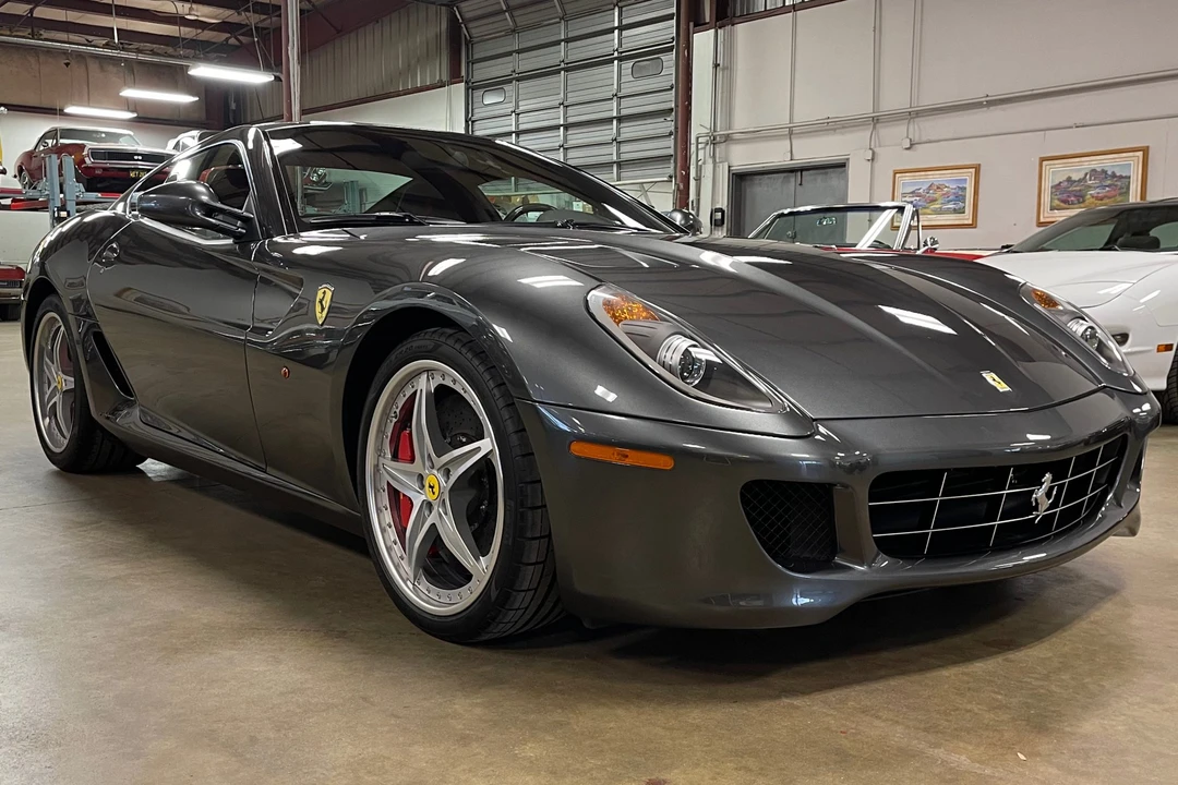 2010 Ferrari 599 GTB Fiorano - Image 15 of 31