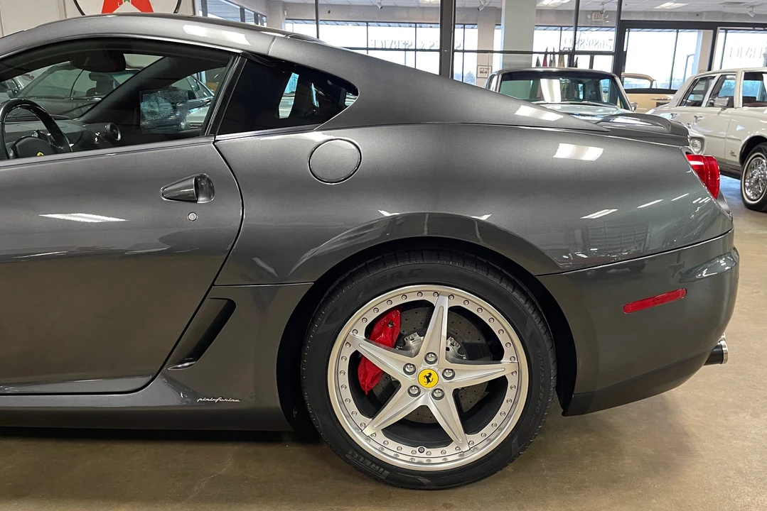 2010 Ferrari 599 GTB Fiorano - Image 23 of 31