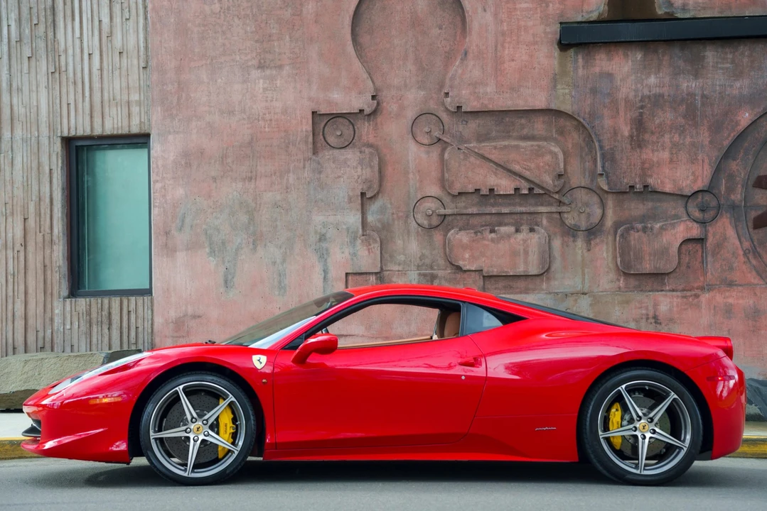 2013 Ferrari 458 Italia - Image 10 of 31