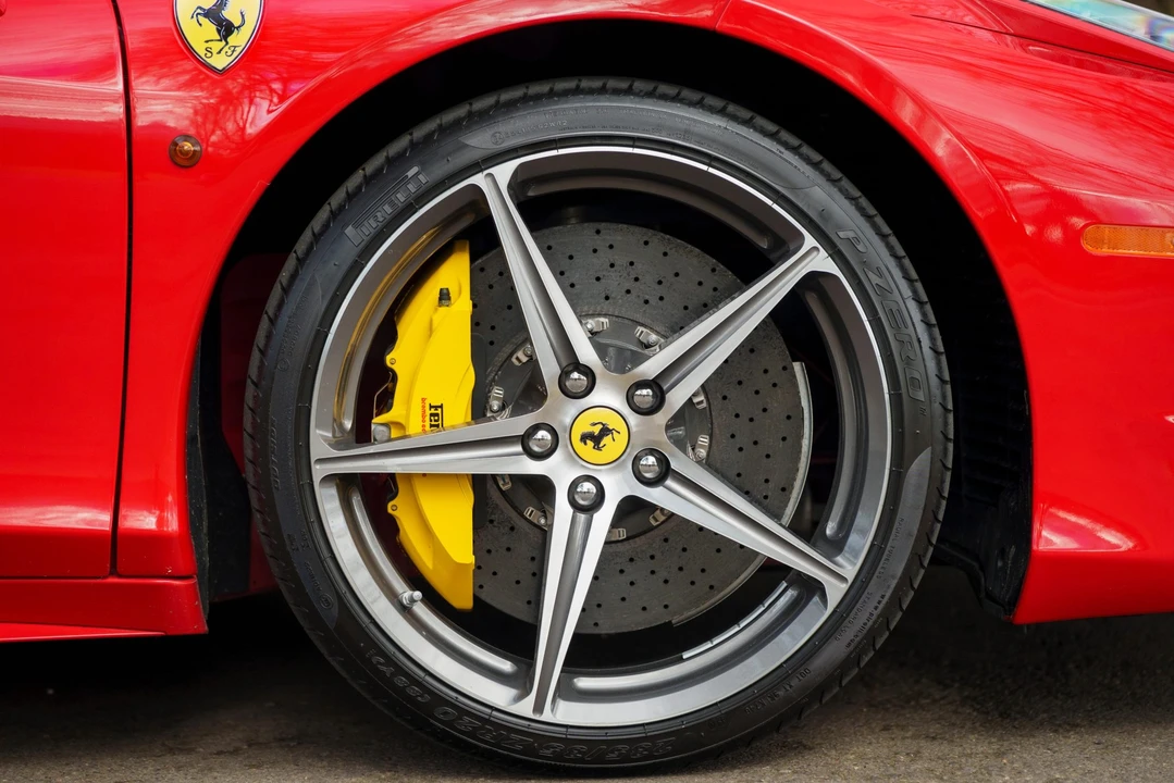 2013 Ferrari 458 Italia - Image 25 of 31