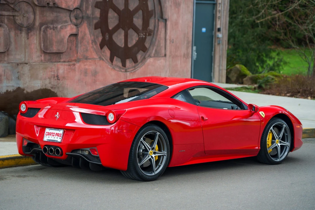 2013 Ferrari 458 Italia - Image 7 of 31