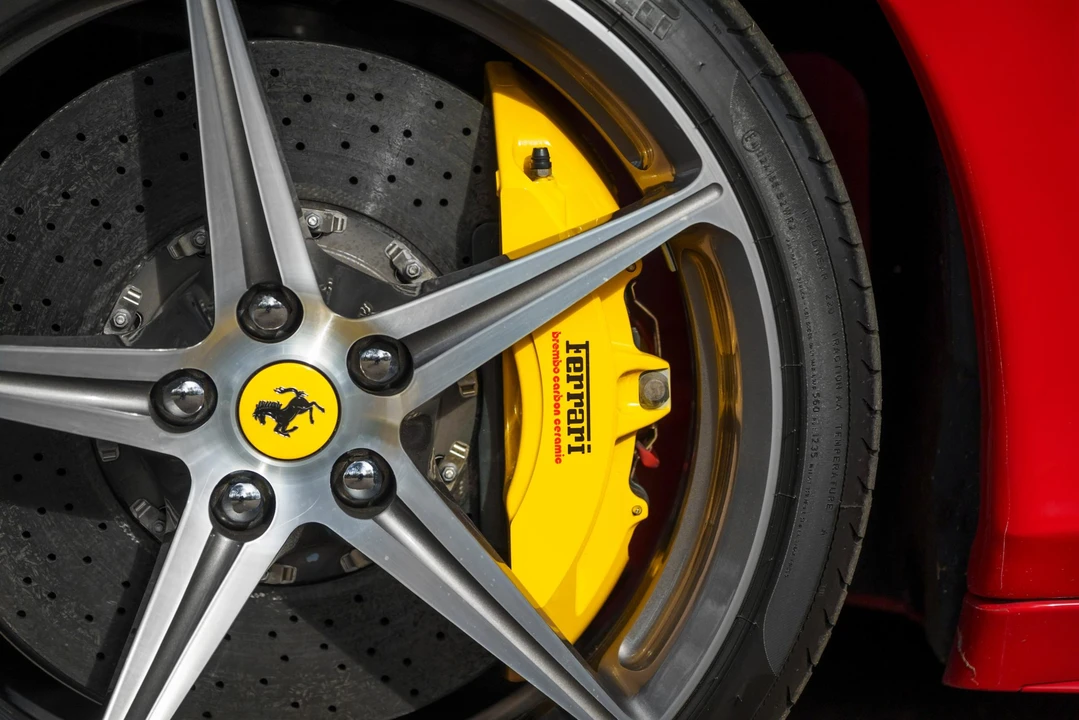 2013 Ferrari 458 Italia - Image 29 of 31