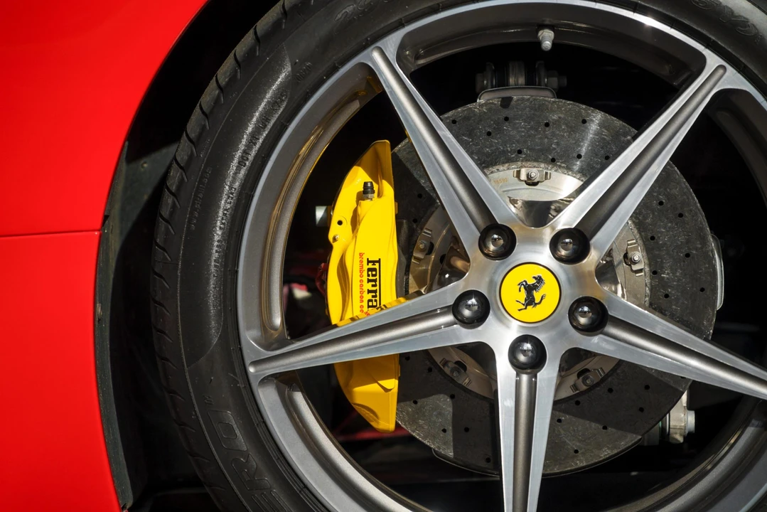 2013 Ferrari 458 Italia - Image 30 of 31