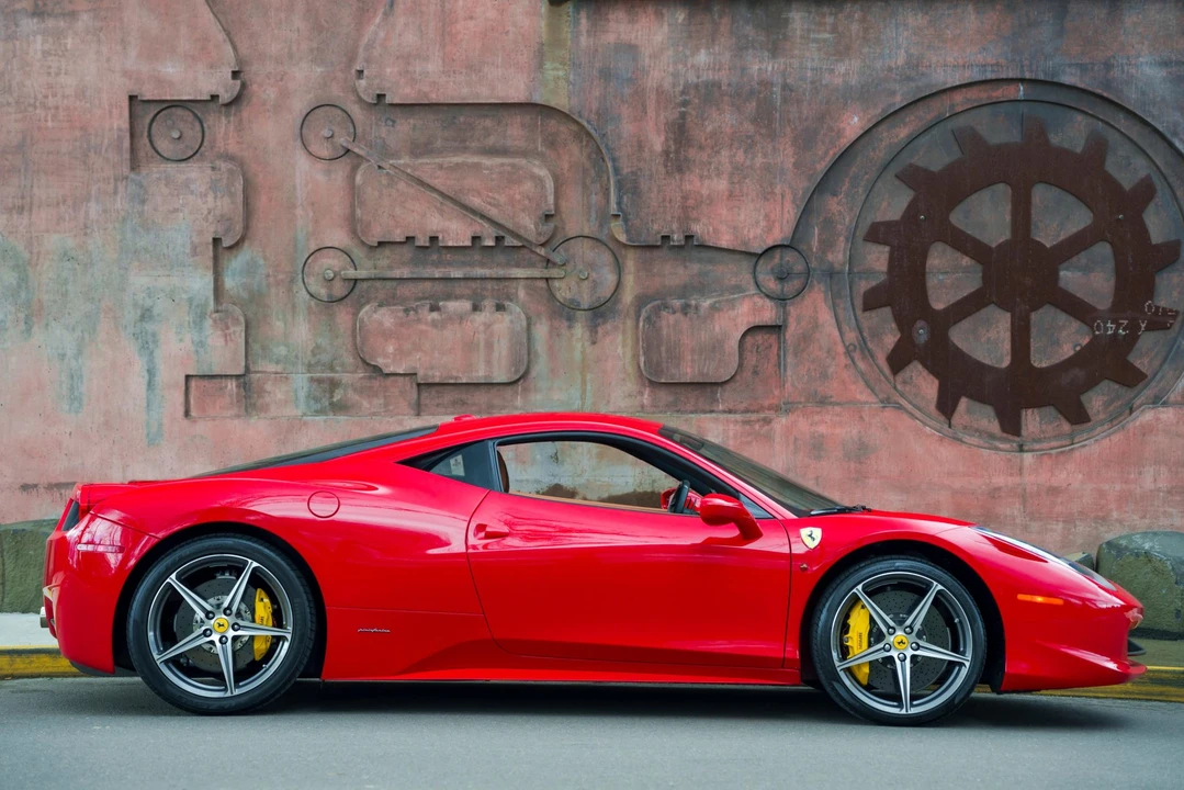 2013 Ferrari 458 Italia - Image 6 of 31