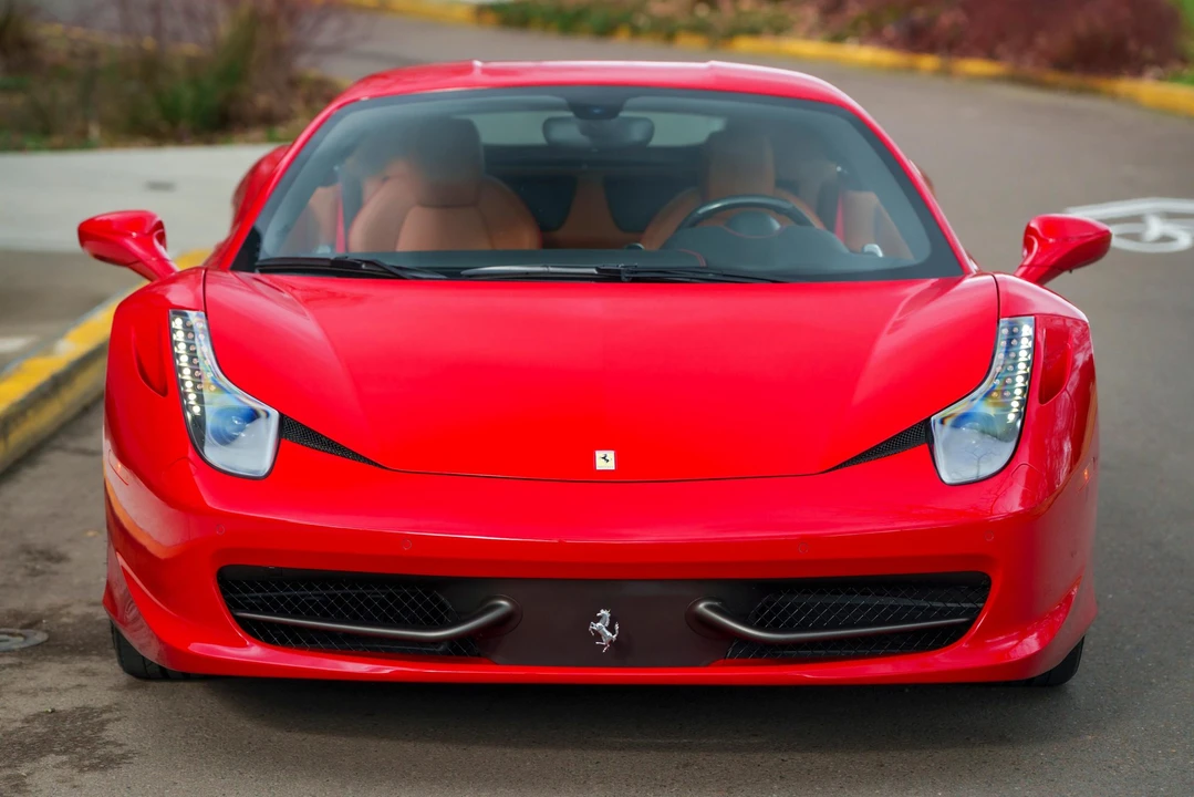 2013 Ferrari 458 Italia - Image 5 of 31