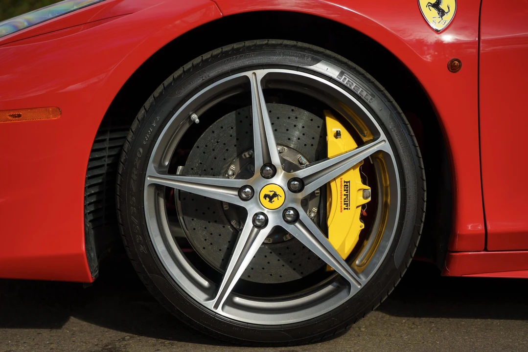 2013 Ferrari 458 Italia - Image 27 of 31
