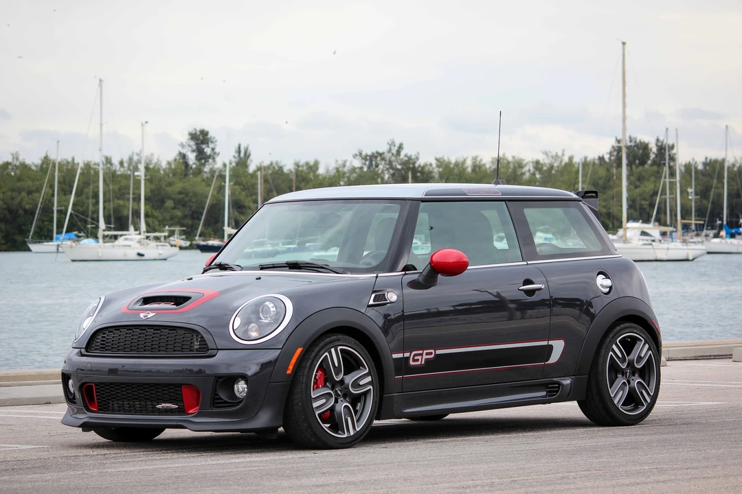 2013 Mini Mini John Cooper Works 2nd Gen - Image 18 of 31