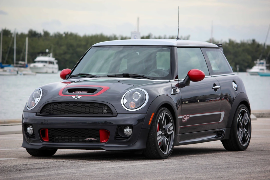 2013 Mini Mini John Cooper Works 2nd Gen - Image 2 of 31