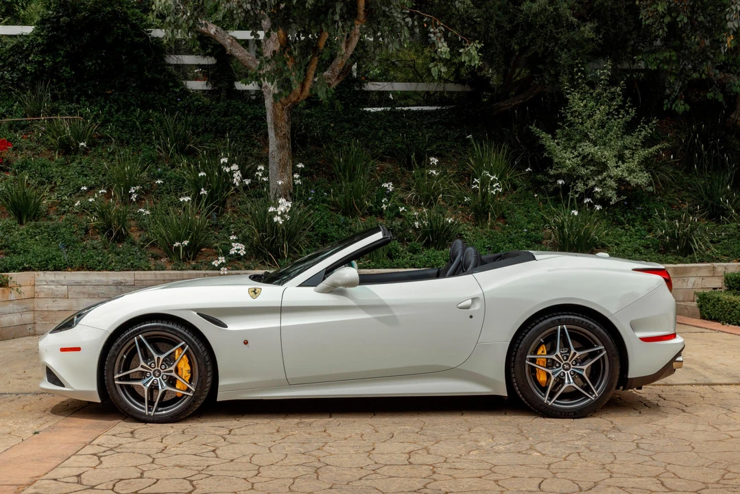 2016 Ferrari California T - Image 21 of 31