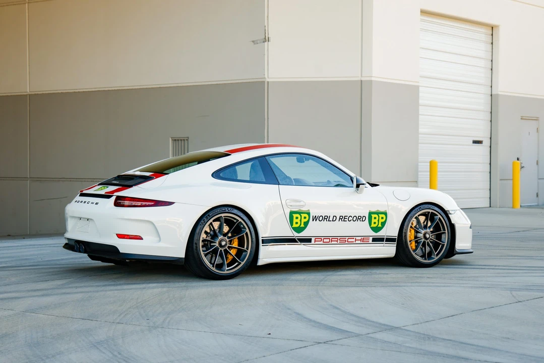 2016 Porsche 991 R - Image 13 of 31