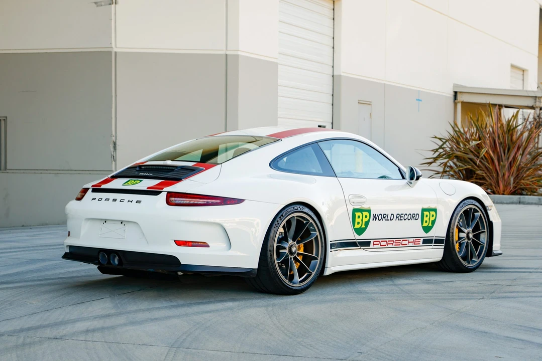 2016 Porsche 991 R - Image 14 of 31