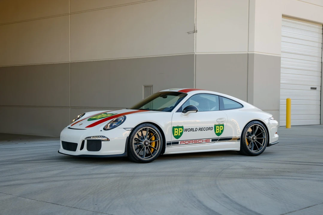 2016 Porsche 991 R - Image 2 of 31