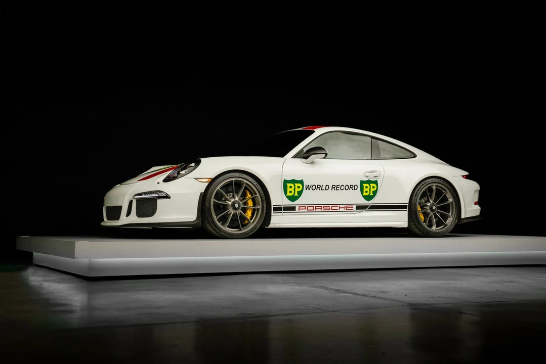 2016 Porsche 991 R - Image 24 of 31