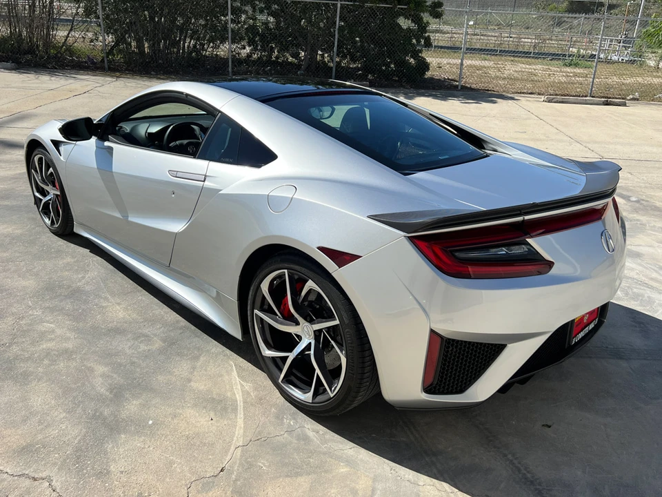 2017 Acura NC1 NSX - Image 7 of 31