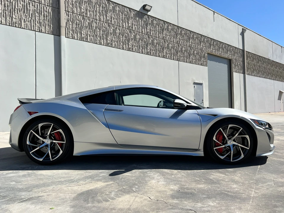 2017 Acura NC1 NSX - Image 10 of 31