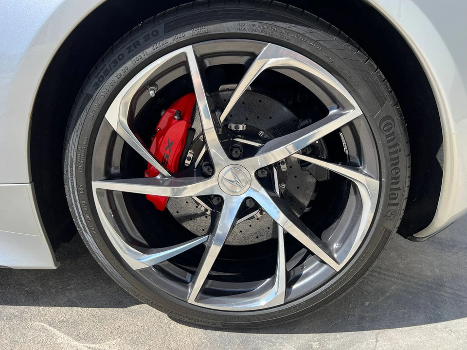 2017 Acura NC1 NSX - Image 24 of 31