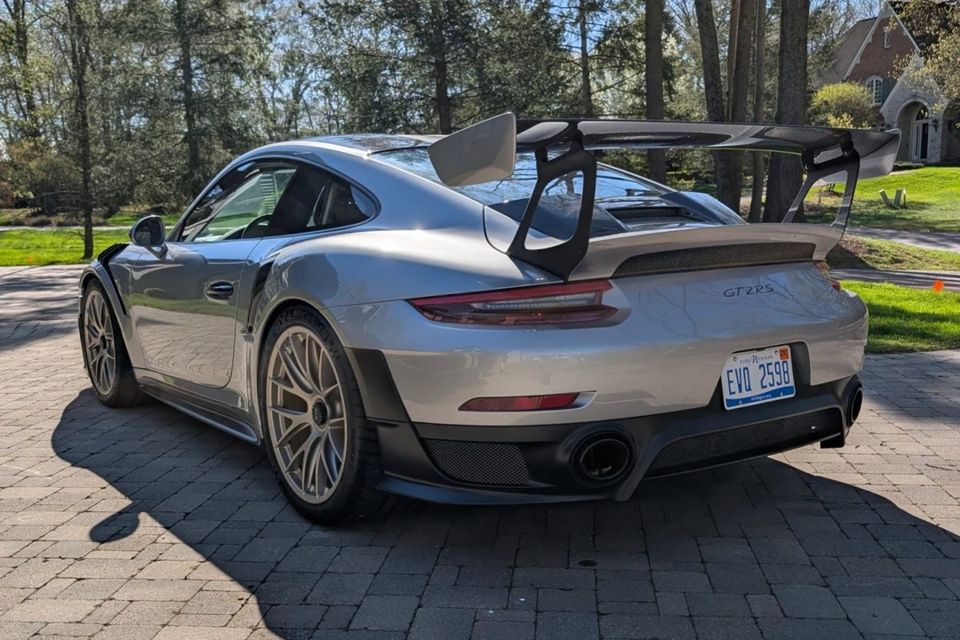 2018 Porsche 991 GT2 RS - Image 18 of 31